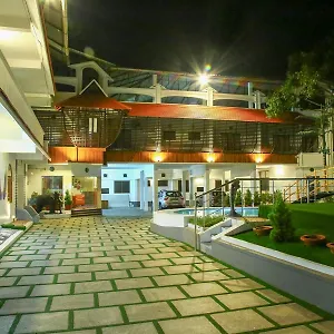 https://lake-palace-family-resort.kerala-hotels.net